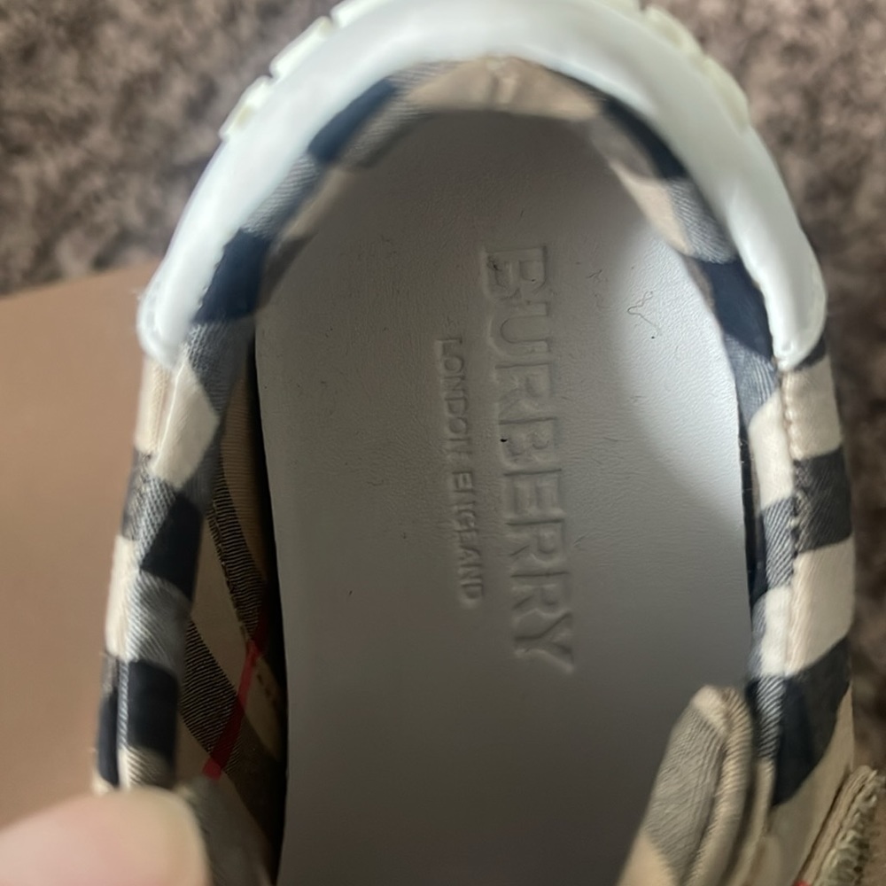 🌟Kids Burberry unisex🌟 - Picture 2 of 6